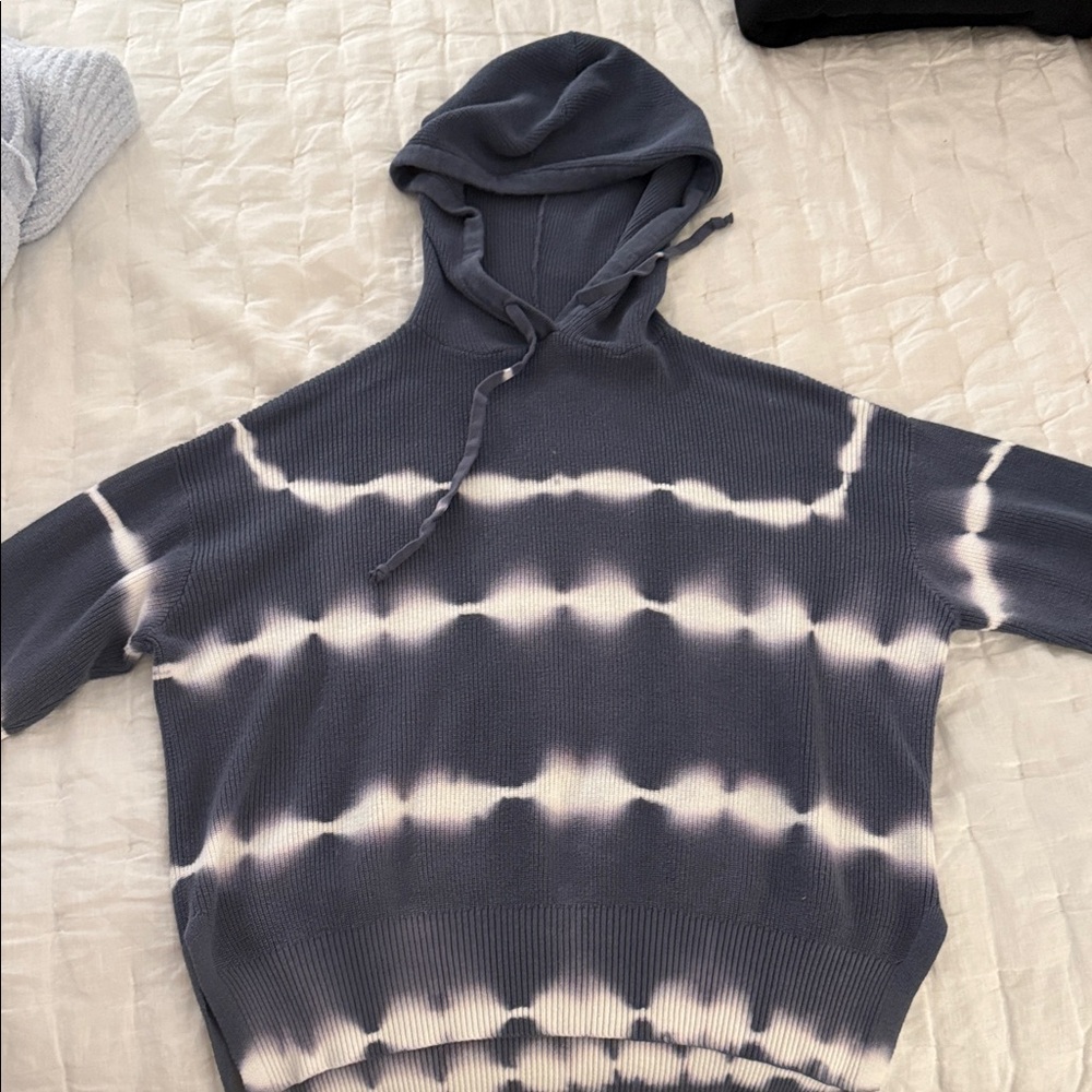 RD Style Blue and White Tie-Dye Hoodie